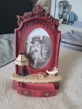 Vintage-Style Red Decorative Photo Frame with Miniature Accents